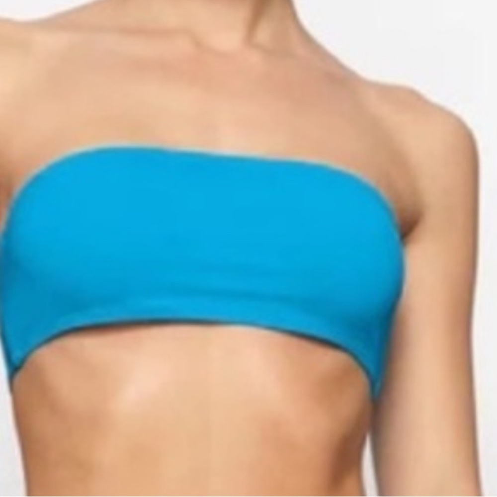 NWOT SKIMS Blue Bandeau Bikini Top